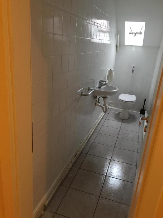 Zimmer Im Dachgeschoss Kaiserslautern Exterior photo